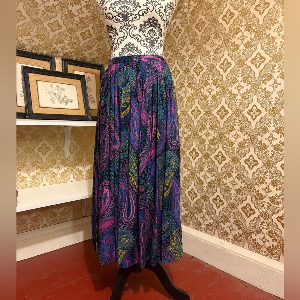 Woodbridge Classics Multicolor Patterned Garment